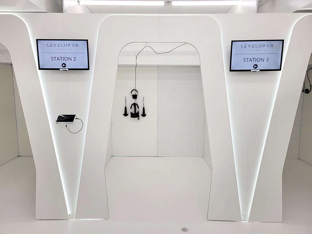 Virtual-reality stations at Levelup Reality